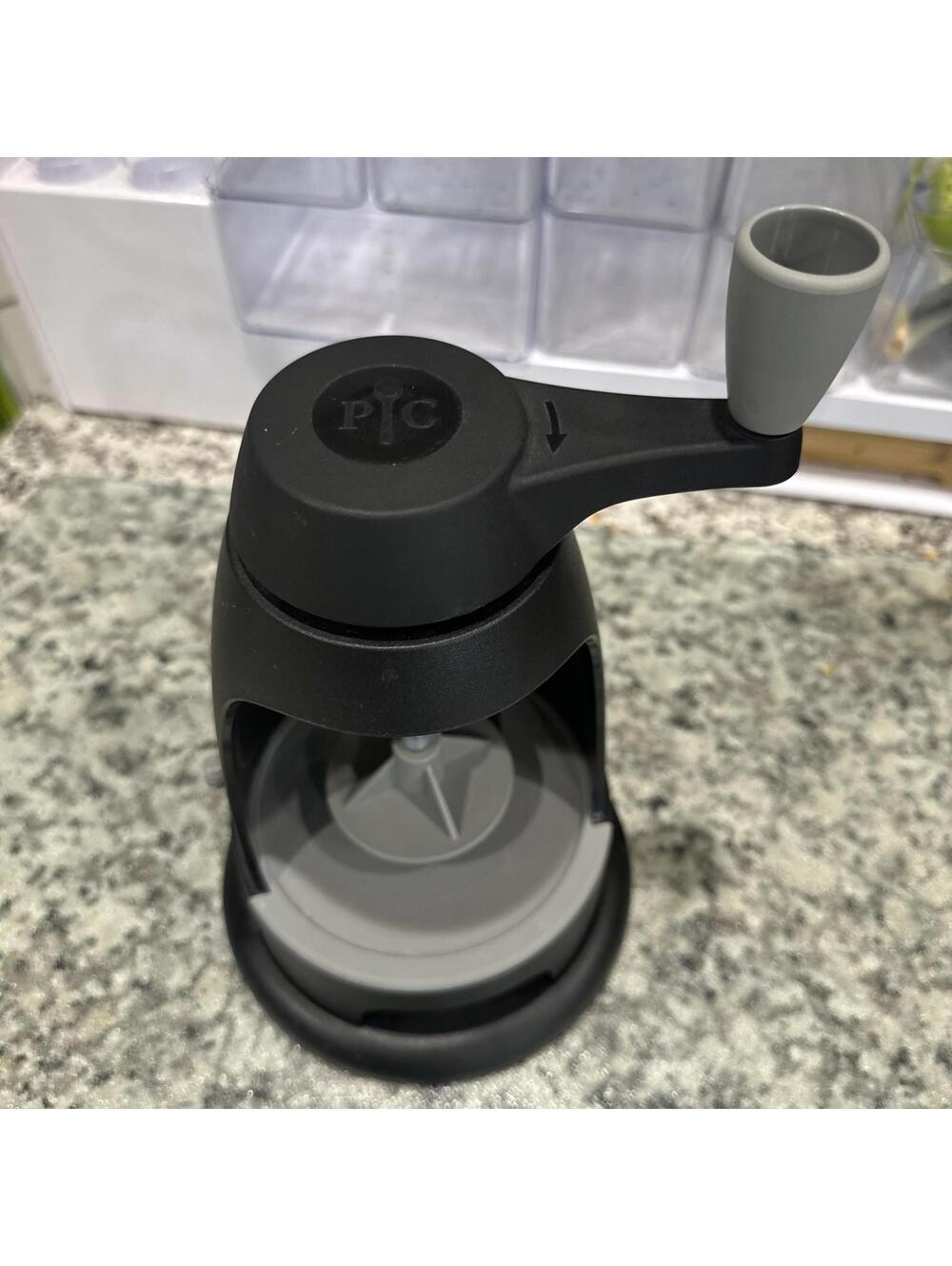 Pampered Chef Veggie Vegetable Spiralizer 1179 Kitchen Gadget